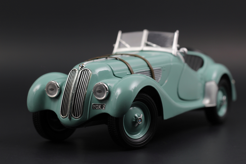 Illustration for article titled The Cultivated Collector Wanted a Green 328, So I Built One
